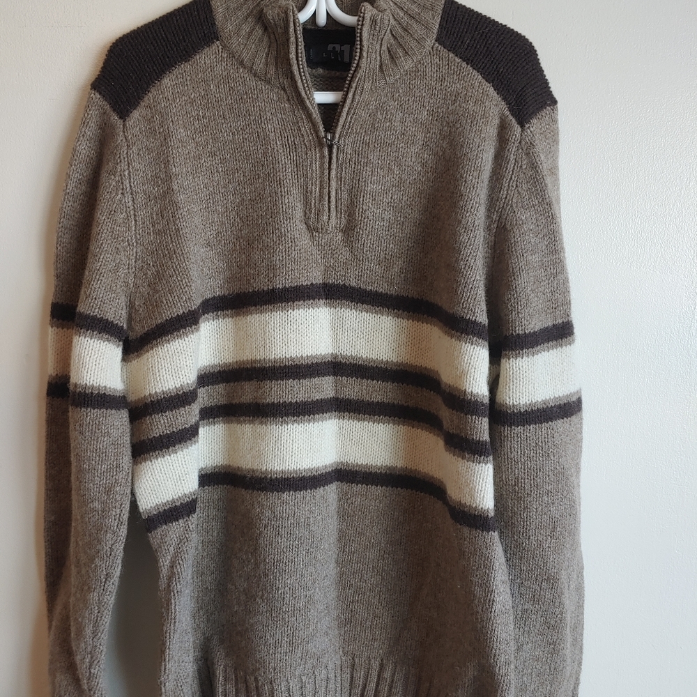Sweater - Picture 1 of 5